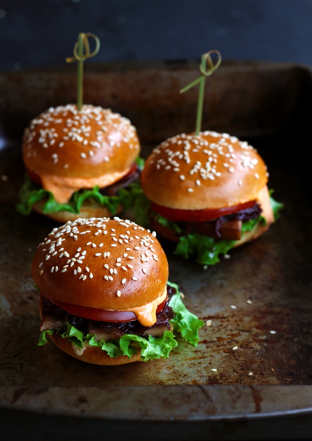 Veggie Sliders - Mini-Burger » Taste of Travel