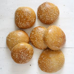 Selbstgemachte Burgerbrötchen