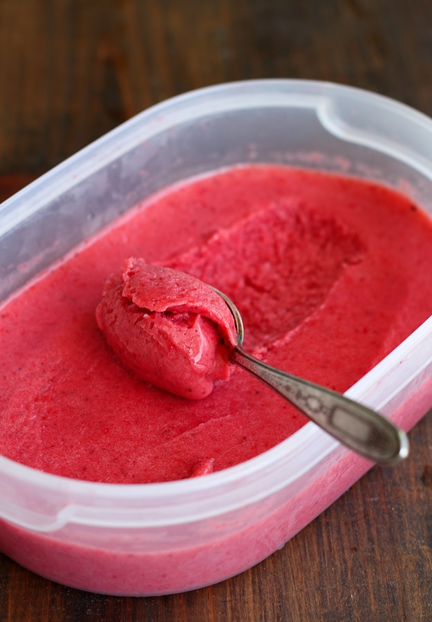 5 Minuten Frozen Erdbeer Joghurt