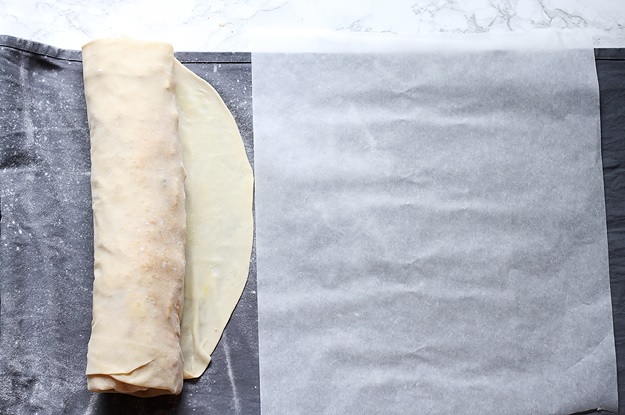 Apfelstrudel mit gezogenem Strudelteig einfaches Rezept