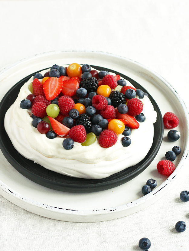 Berry Pavlova