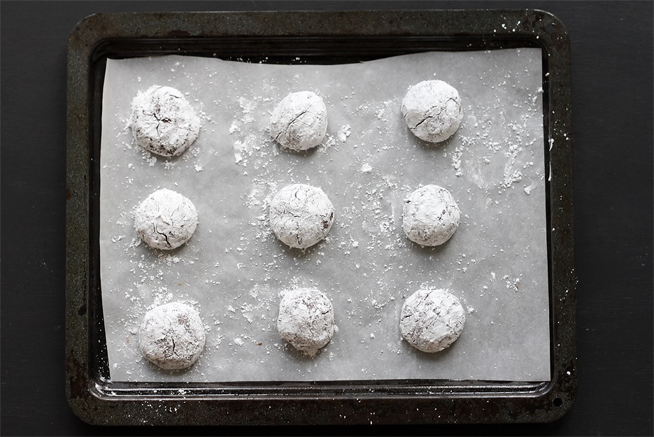 Chocolate Crinkle Cookies Teigkugeln