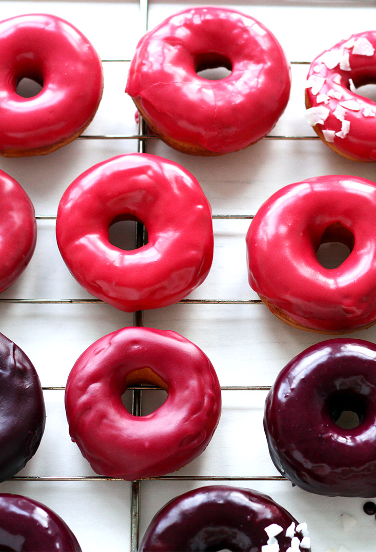 Donuts mit pinker Glasur Rezept