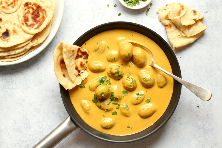 Kartoffelcurry Dum Aloo in Pfanne