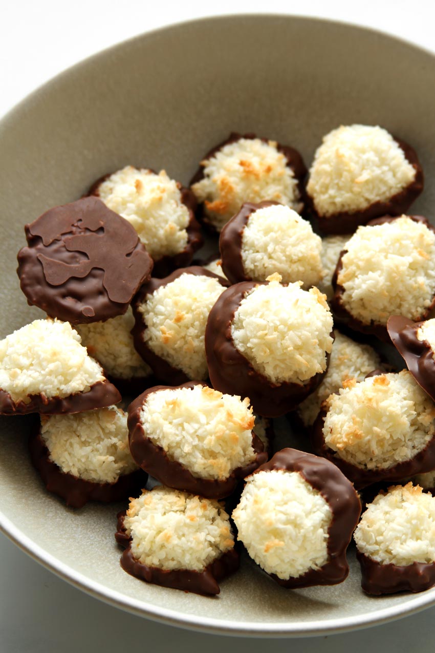 Kokosmakronen mit Schokoboden