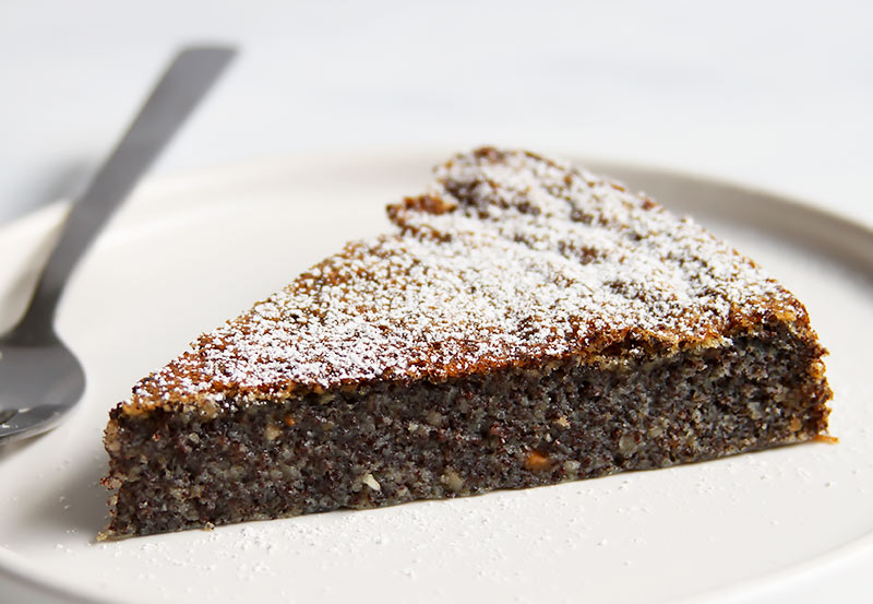 Saftiger Mohnkuchen ohne Mehl » Taste of Travel