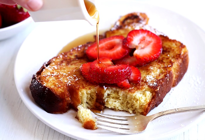 Brioche French Toast mit Erdbeeren