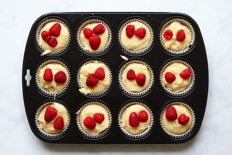 Friands mit Himbeeren Rezept mit wenig Zucker