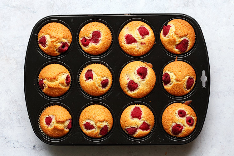 Friands mit Himbeeren Rezept wenig Zucker