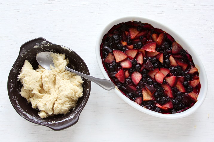 Früchte und Teig für Cobbler - Rezept