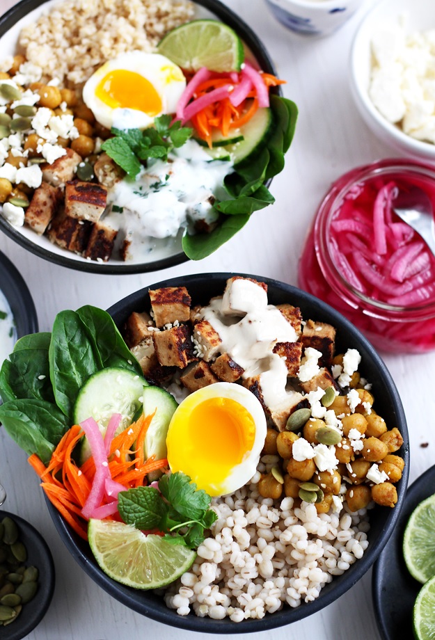 Grain Bowls mit Tofu und Kichererbsen Rezept