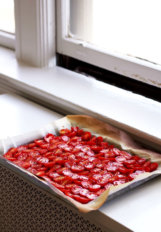 Halb getrocknete Tomaten Schnelles Rezept im Ofen