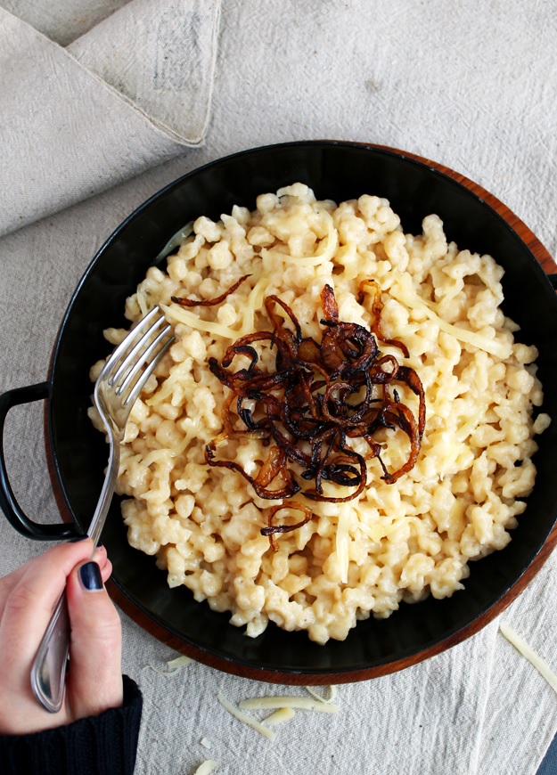 Käsespätzle mit Röstzwiebeln Rezept