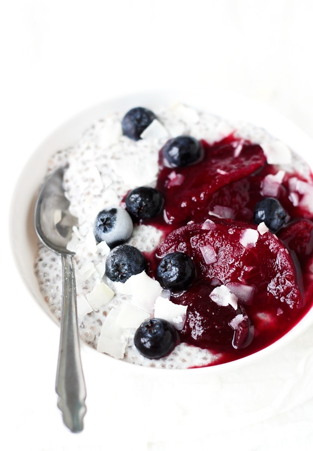 Kokos Chiapudding mit Zwetschken Rezept