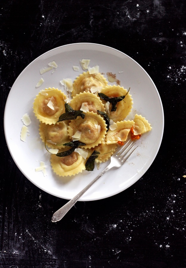 Kürbis-Ravioli mit Salbei-Butter » Taste of Travel