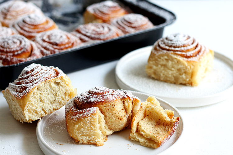 Luftige Cinnamon Rolls Rezept Zimtschnecken