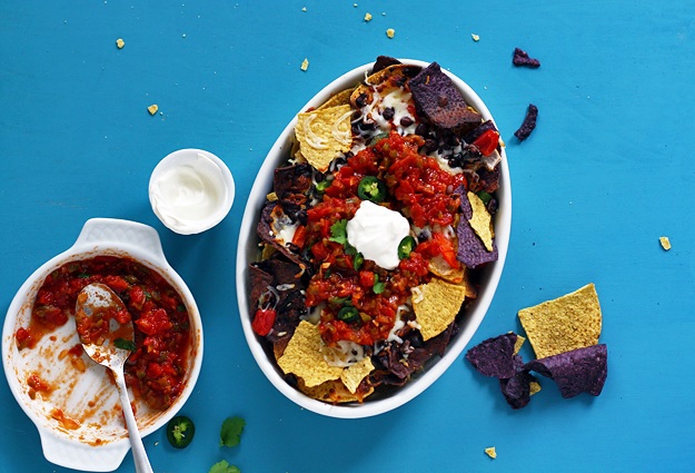 Nachos mit Tomaten-Dip