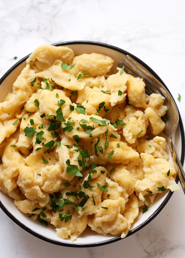 Nockerl für Gulasch Rezept