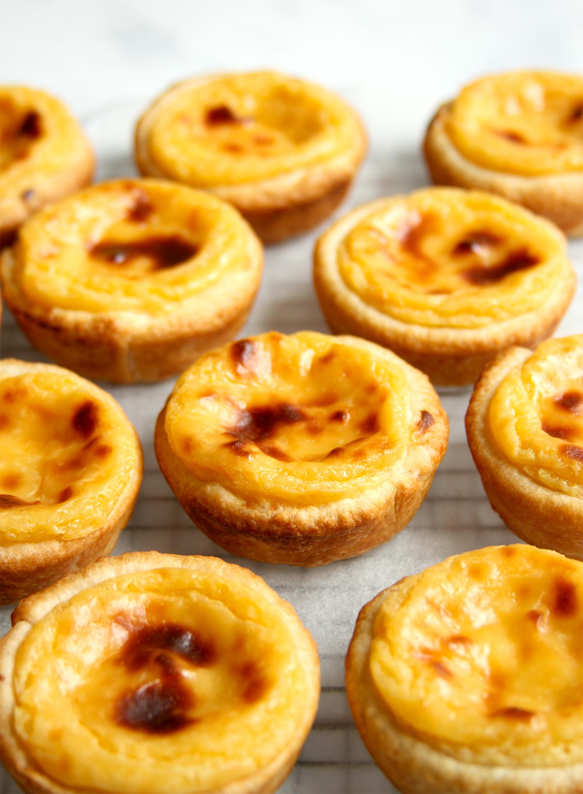 Pasteis de Nata auf Gitter