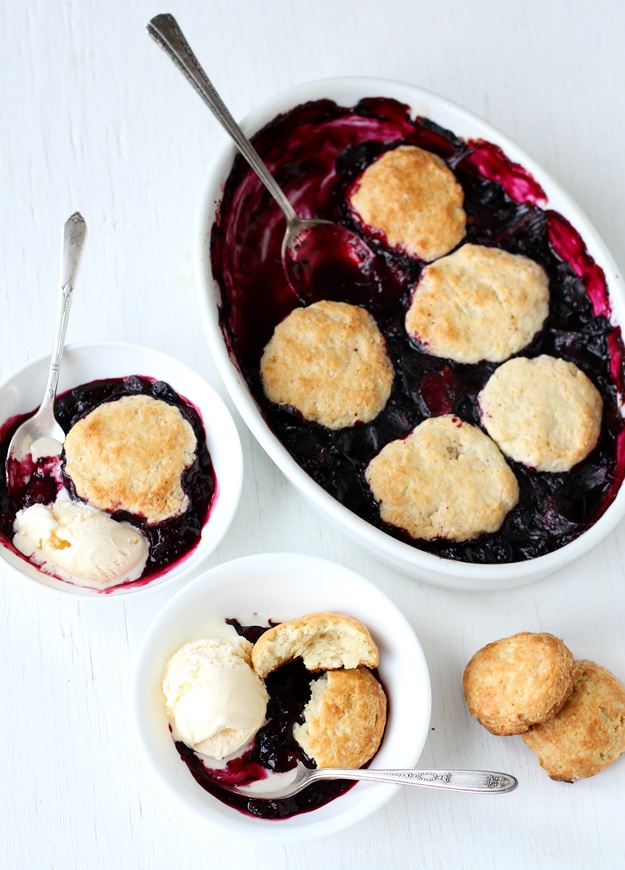 Plum-Blueberry Cobbler Rezept