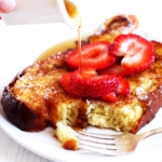 Brioche French Toast mit Erdbeeren