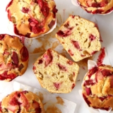 Erdbeer Rhabarber Muffins