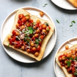 Rezept Kichererbsen Tomaten auf Toast