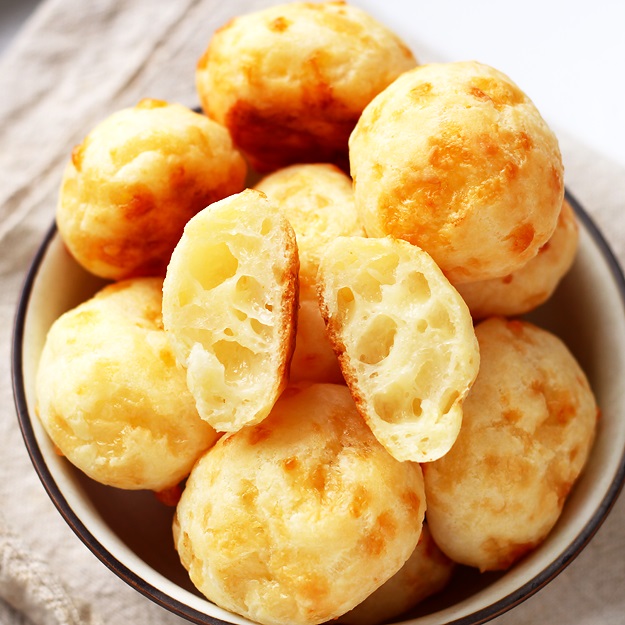 Pao de Queijo - Brasilianische Käsebällchen