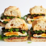 Sandwich mit Prosciutto und Ei