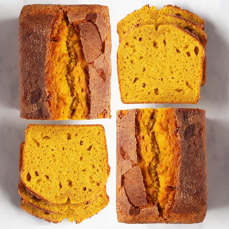 Pumpkin Bread - Saftiger Kürbiskuchen » Taste of Travel