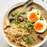 Sesam Ramen mit Shiitake Pilzen