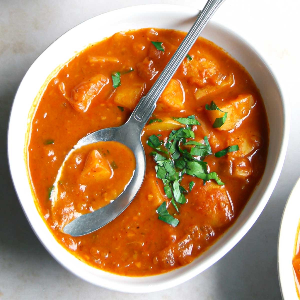 veganes Kartoffelgulasch