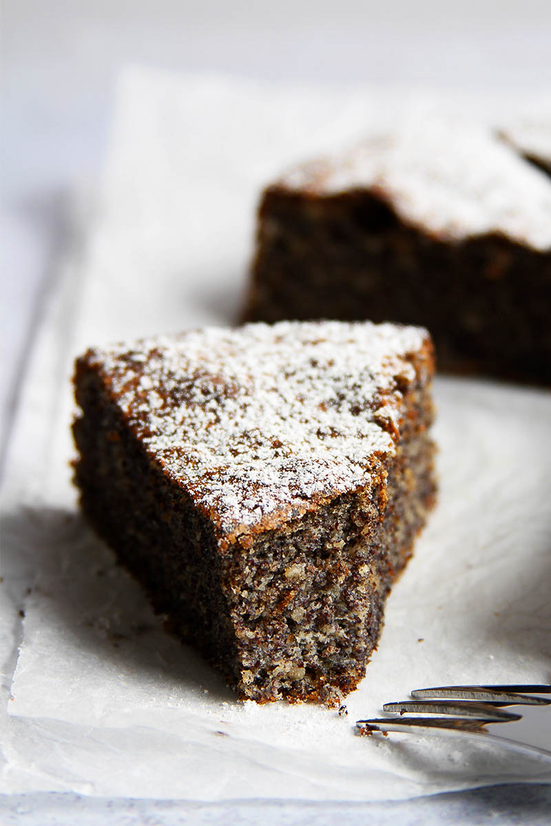 Saftiger Mohnkuchen ohne Mehl Rezept