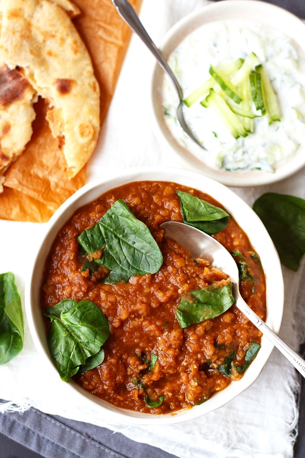 Schnelles Einfaches Dal mit Gurken Raita Rezept