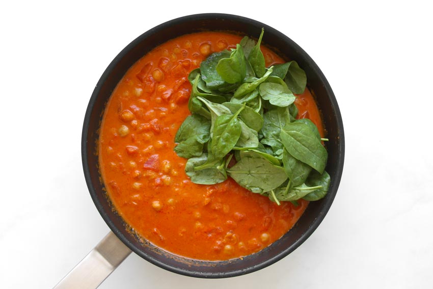 Kichererbsen Tomaten Curry mit Spinat