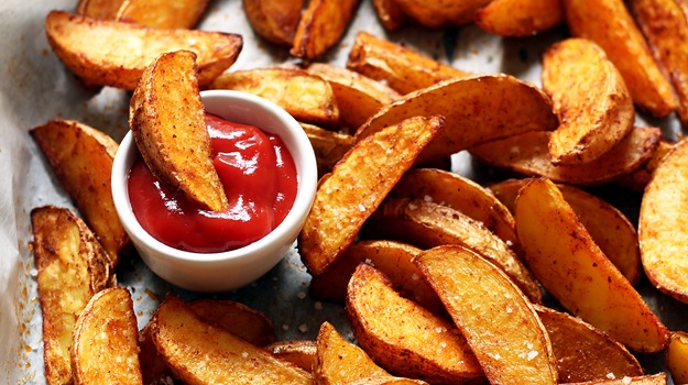 Selbst gemachte knusprige Potato Wedges Rezept