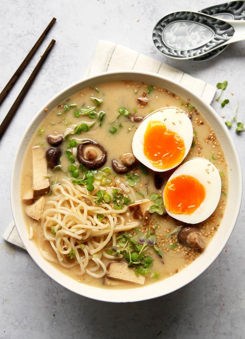 Sesamramen mit Tahin