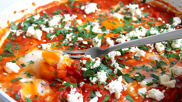 Shakshouka mit frischen Tomaten Rezept