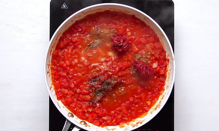 Shakshuka Rezept auf dem Herd