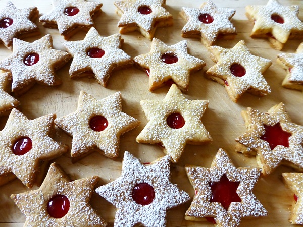 linzer cookies made by user using a lilvienna.com recipe