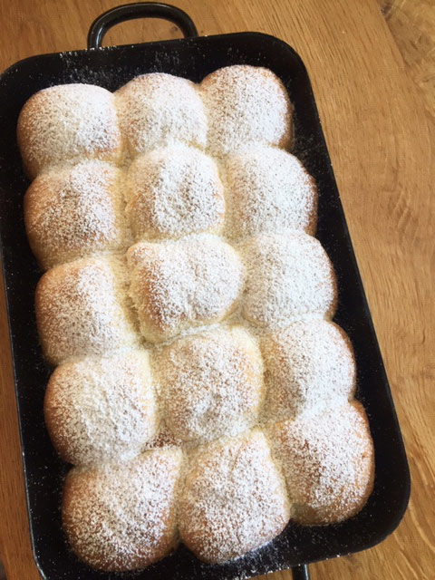 Rezept gefüllte flaumige Buchteln