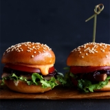 Veggie Sliders - Mini-Burger