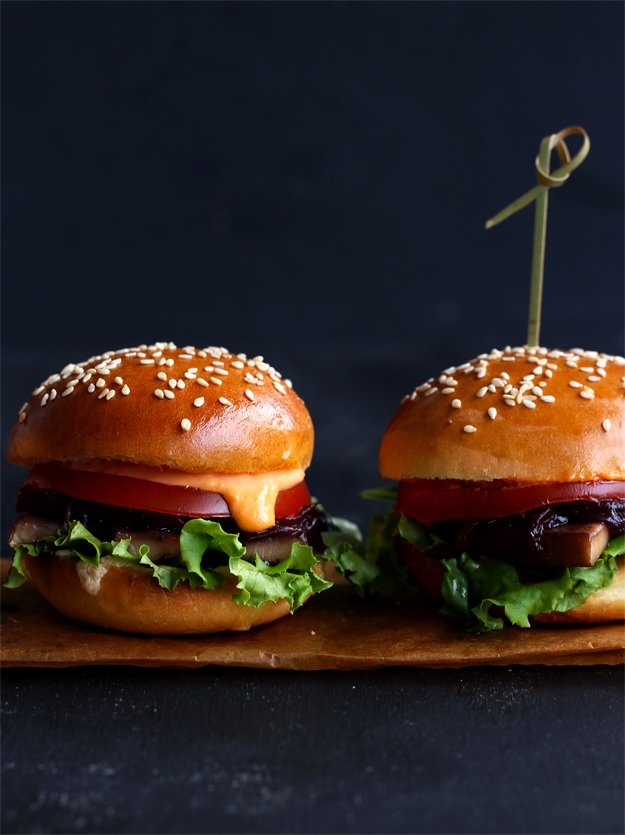 Veggie Sliders - Mini-Burger